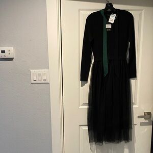 NWT designer Knit Black and Green Long Sleeve Sparkly thread midi Dress